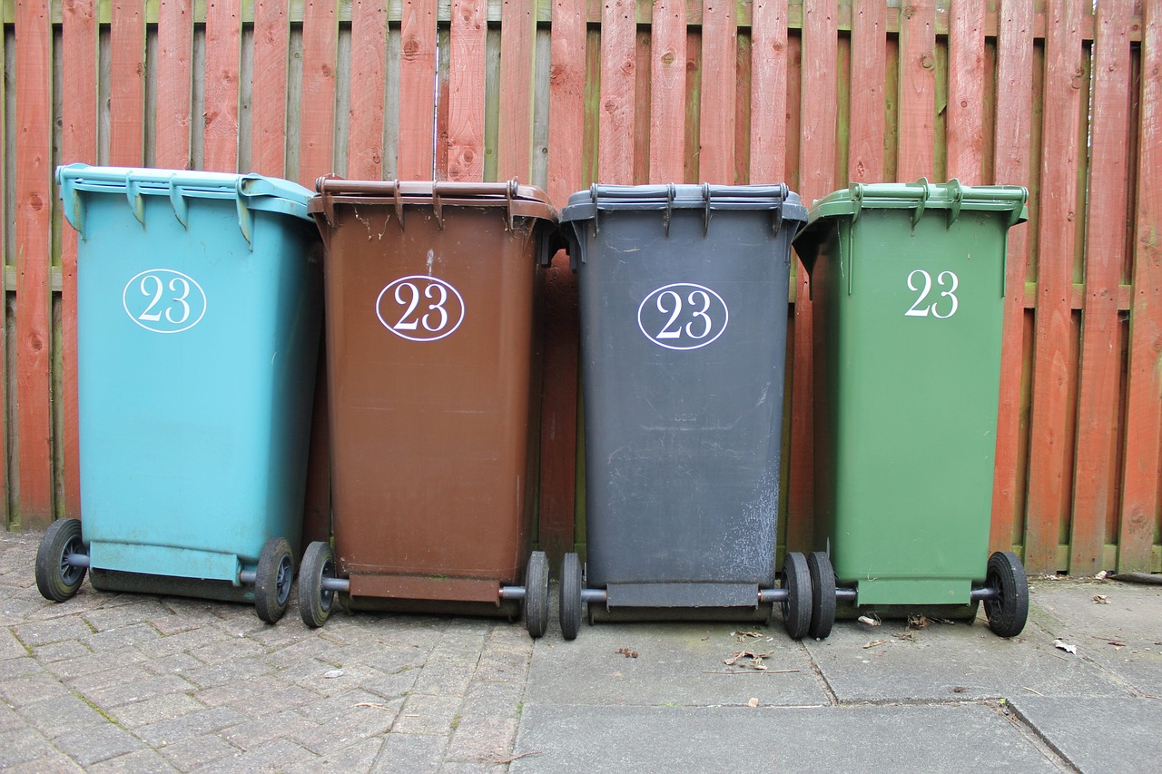 wheelie bin, garbage, rubbish-2270582.jpg