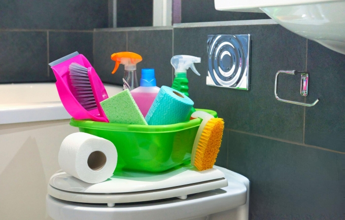 Bathroom Deep Cleaning Tools