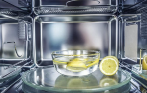 Microwave cleaning with vinegar