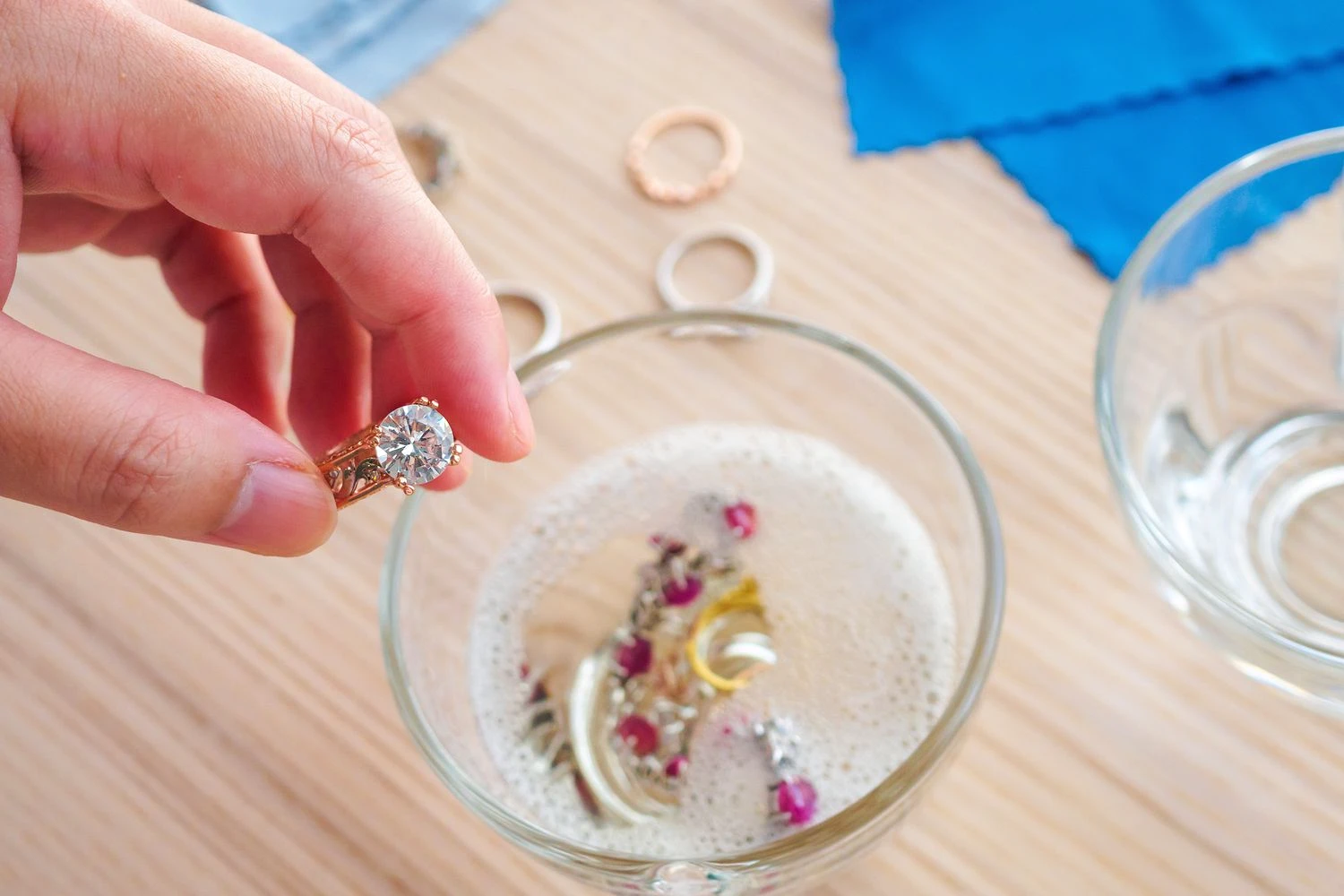3 Homemade Jewelry Cleaner Recipes (Safe & Easy)